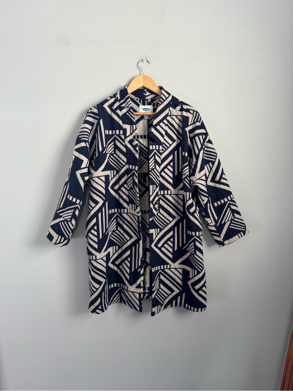 Old Navy Navy and Cream Geometric Open-Front Coat